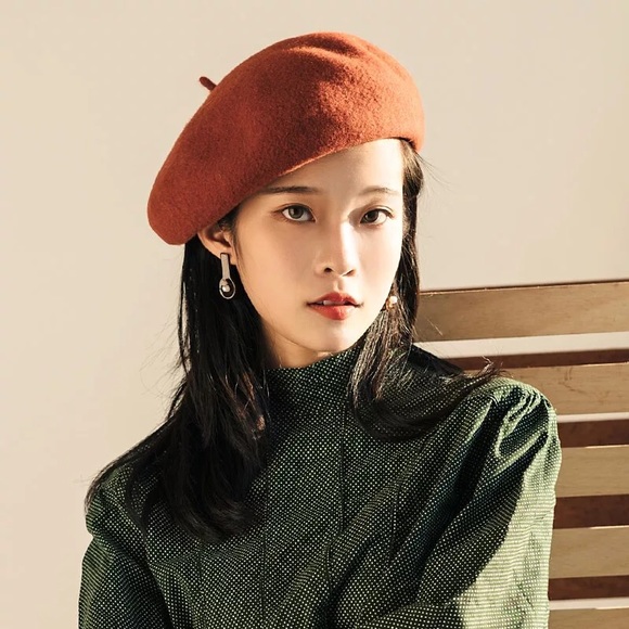 Adjustable Thick Wool Beret - Picture 1 of 10